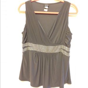 Grey Torrid size 1 sleeveless envelope top.