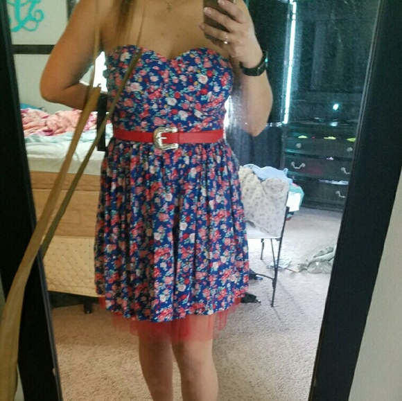 (SOLD) Large almost famous dress
