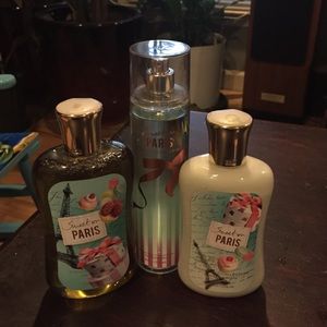Bath n body works. Sweet on Paris set.