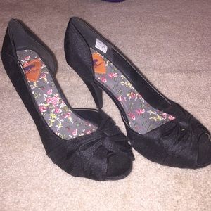 Black open toe, open side heels