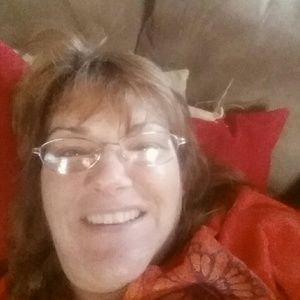 Meet your Posher, Ramona