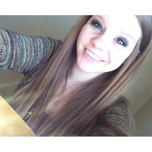 Meet your Posher, Hailie