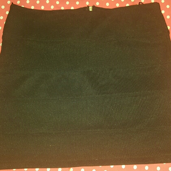 Ambiance Apparel: Trendy Skirt