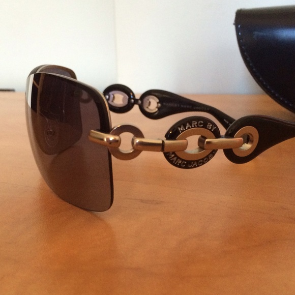 Marc by MARC JACOBS SUNGLASSES - Picture 2 of 4