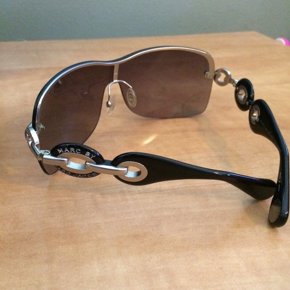 Marc by MARC JACOBS SUNGLASSES - Picture 3 of 4
