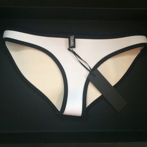 NEVER worn Triangl bikini bottoms!