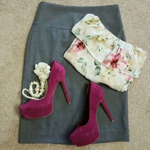 BNWT Banana Republic Pencil Skirt SZ 4