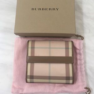 Burberry pink wallet