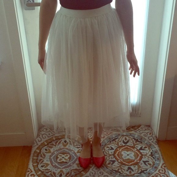 White Midi Tulle Skirt