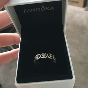 Pandora ring