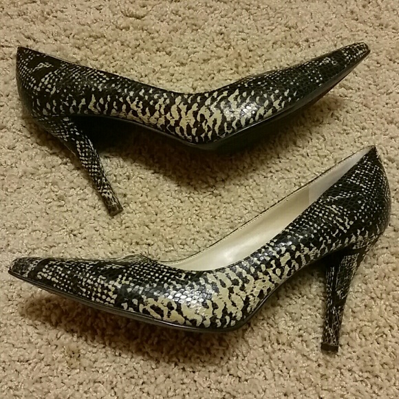 Bandolino Terryf Heels 6