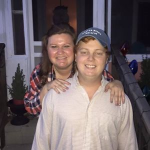 Meet your Posher, Casey