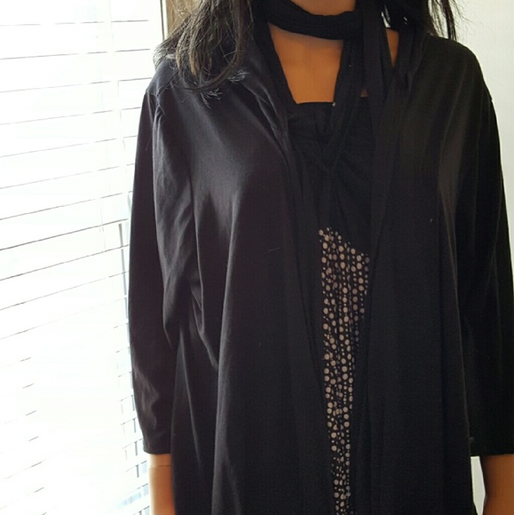 Knit Hooded 3/4 sleeves jacket