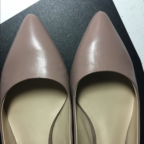 👠👠Nine West pinkish tan color low heel! - Picture 2 of 4