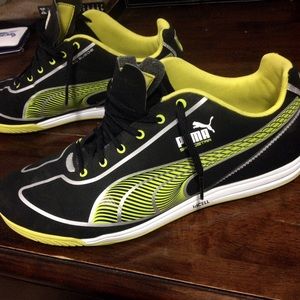 Men's Size 8 Puma SpeedStars