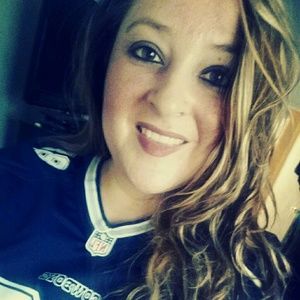 Meet your Posher, Monica