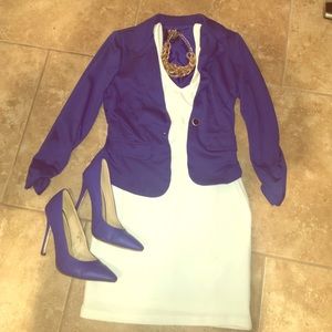 V neck white bodycon dress