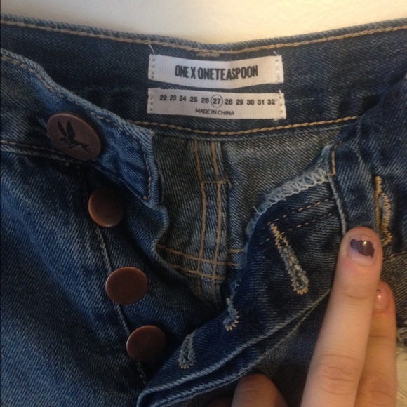 One Teaspoon Bandit Shorts - Picture 2 of 4