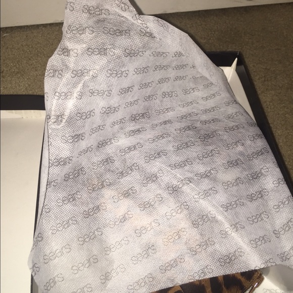 Leopard print peep toe heels - Picture 3 of 4