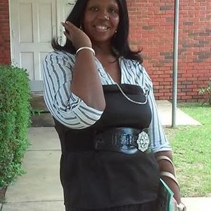 Meet your Posher, Latisha