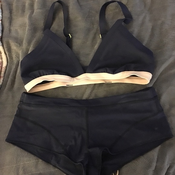 Lululemon bikini. Navy and tan.