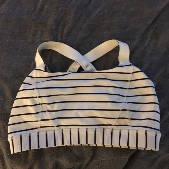 Lulu lemon sports bar