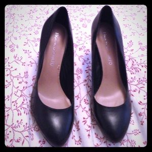 Franco Sarto pumps