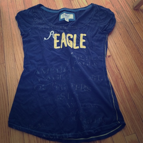 Medium American eagle graphic tee navy