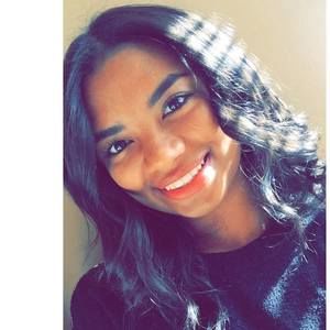 Meet your Posher, Danielle