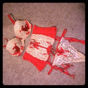 NEVER WORN Lingerie set from Victoria Secret