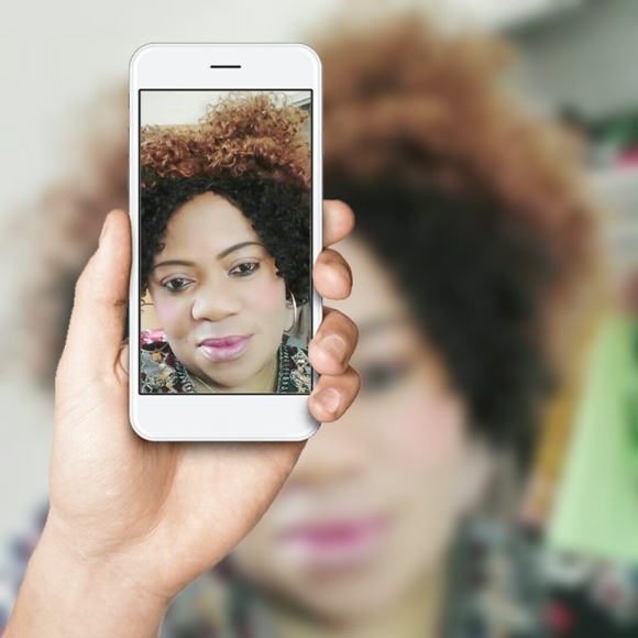 Meet your Posher, Claudine - Picture 1 of 1