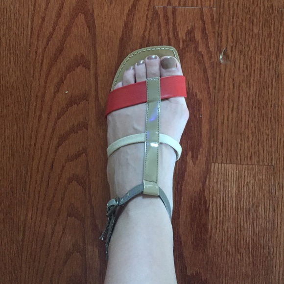 Casual flats