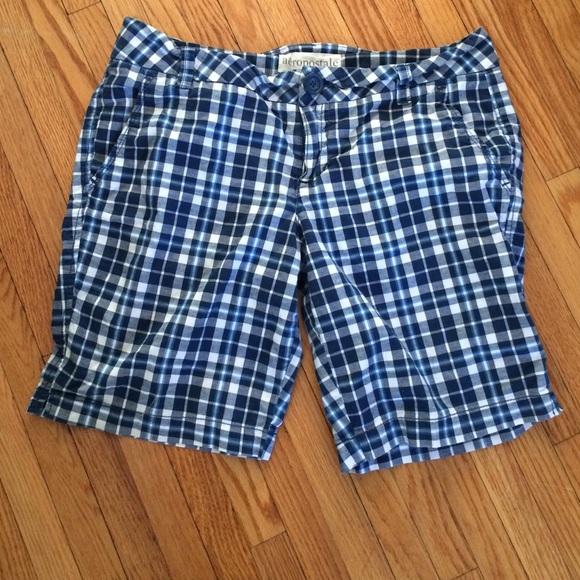 Blue plaid Aeropostale 9 10 medium shorts EUC