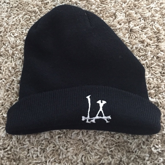 Brandy Melville Accessories - NWOT Brandy Melville LA Beanie
