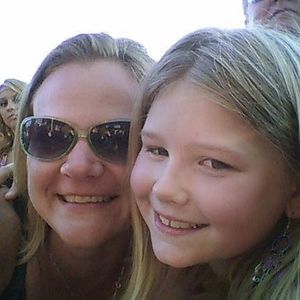 Meet your Posher, Melissa n john