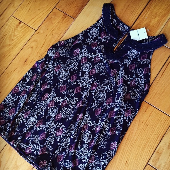 😍NWT Lucky Brand Navy sleeveless tank top size M