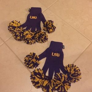 LSU POM POM GLOVES