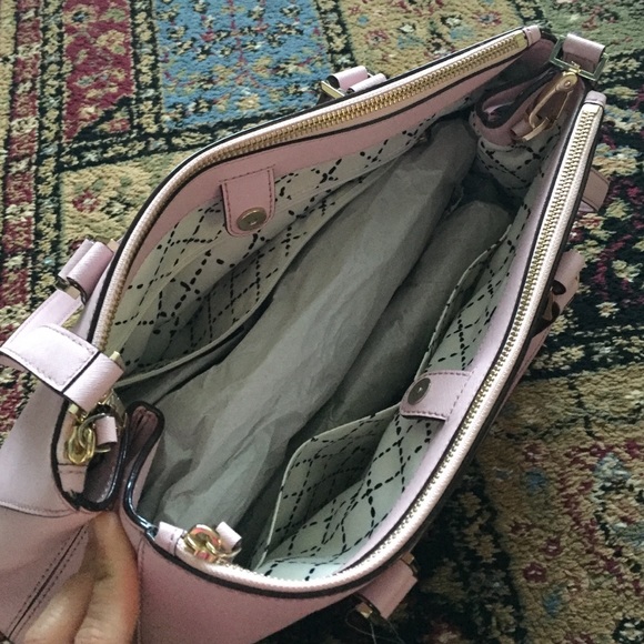 Kate Spade - Picture 3 of 4