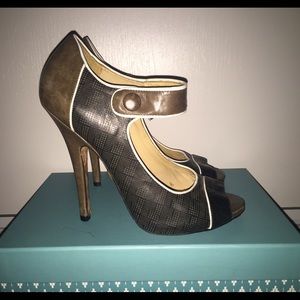 L.A.M.B. Heel with Strap