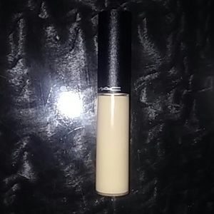 MAC SELECTMOISTURE COVER NC15