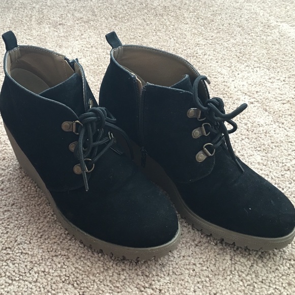 Ankle booties