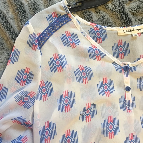 NWOT Sheer patterned blouse - Picture 3 of 3