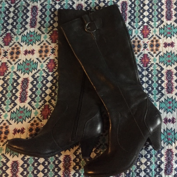 Born Black Leather Boots Wide Calf size 8.5M