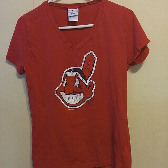 Red Cleveland Indians v neck