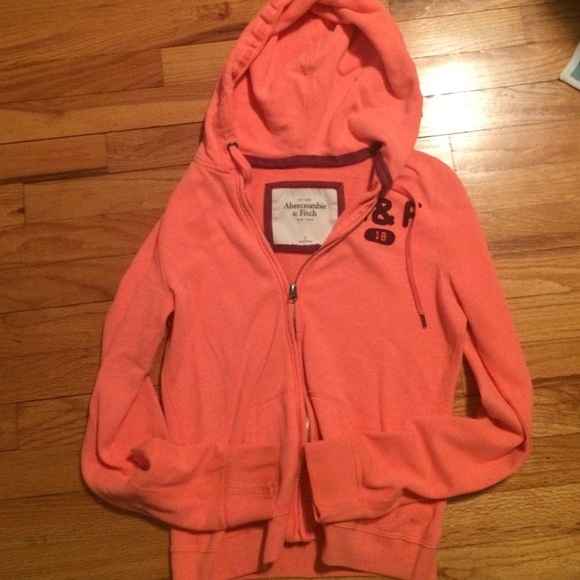 Peach Abercrombie sweatshirt