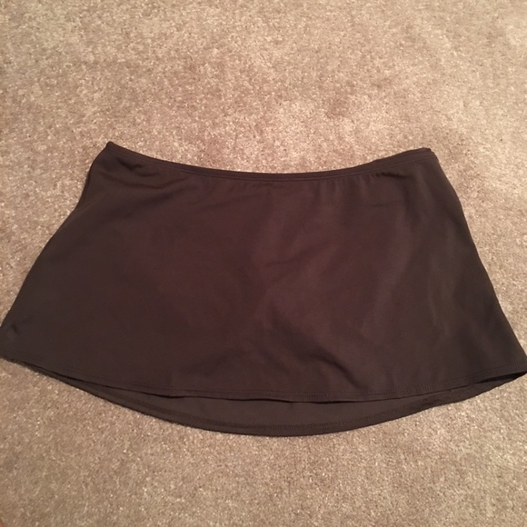 Swim skirt
