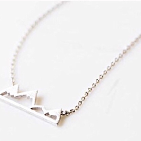 STAINLESS STEEL Delicate silver mountain necklace - Picture 3 of 8