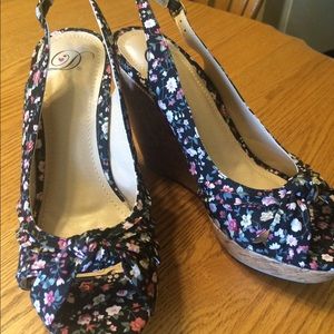 Floral Wedges