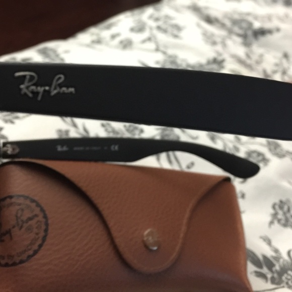 Ray-Ban sunglasses - Picture 2 of 3