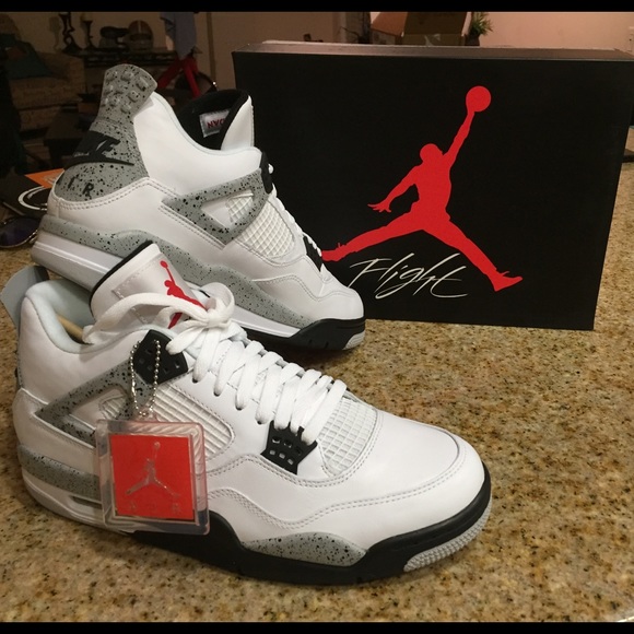 White cement Jordan 4